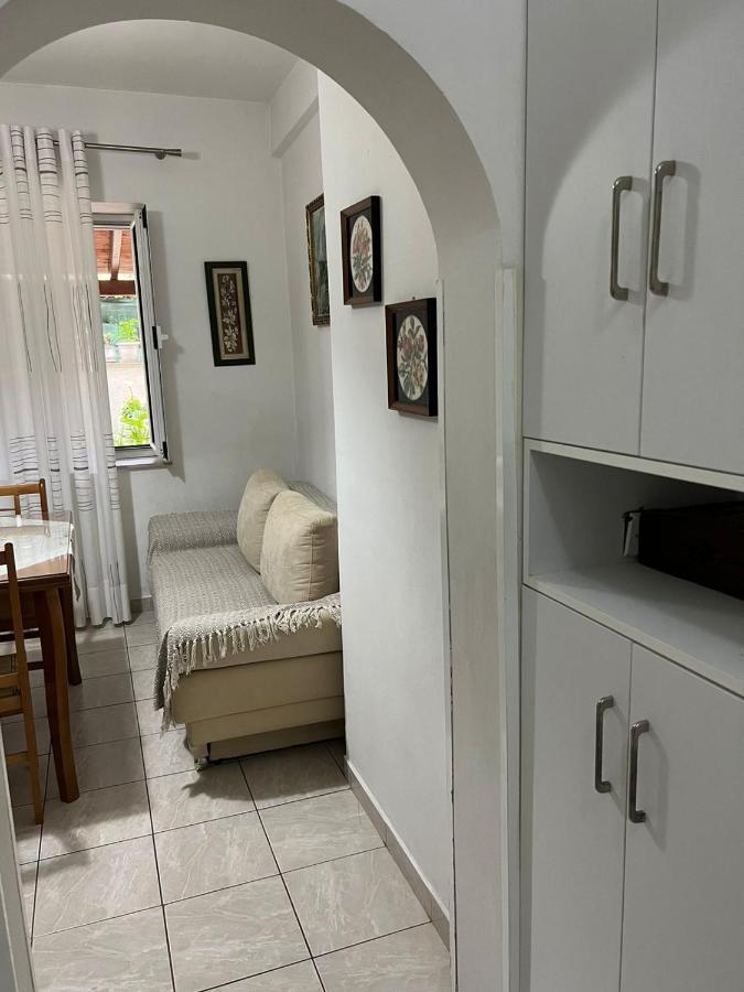 Goni Guest House Саранда Экстерьер фото