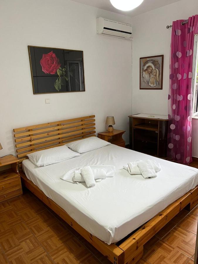 Goni Guest House Саранда Экстерьер фото