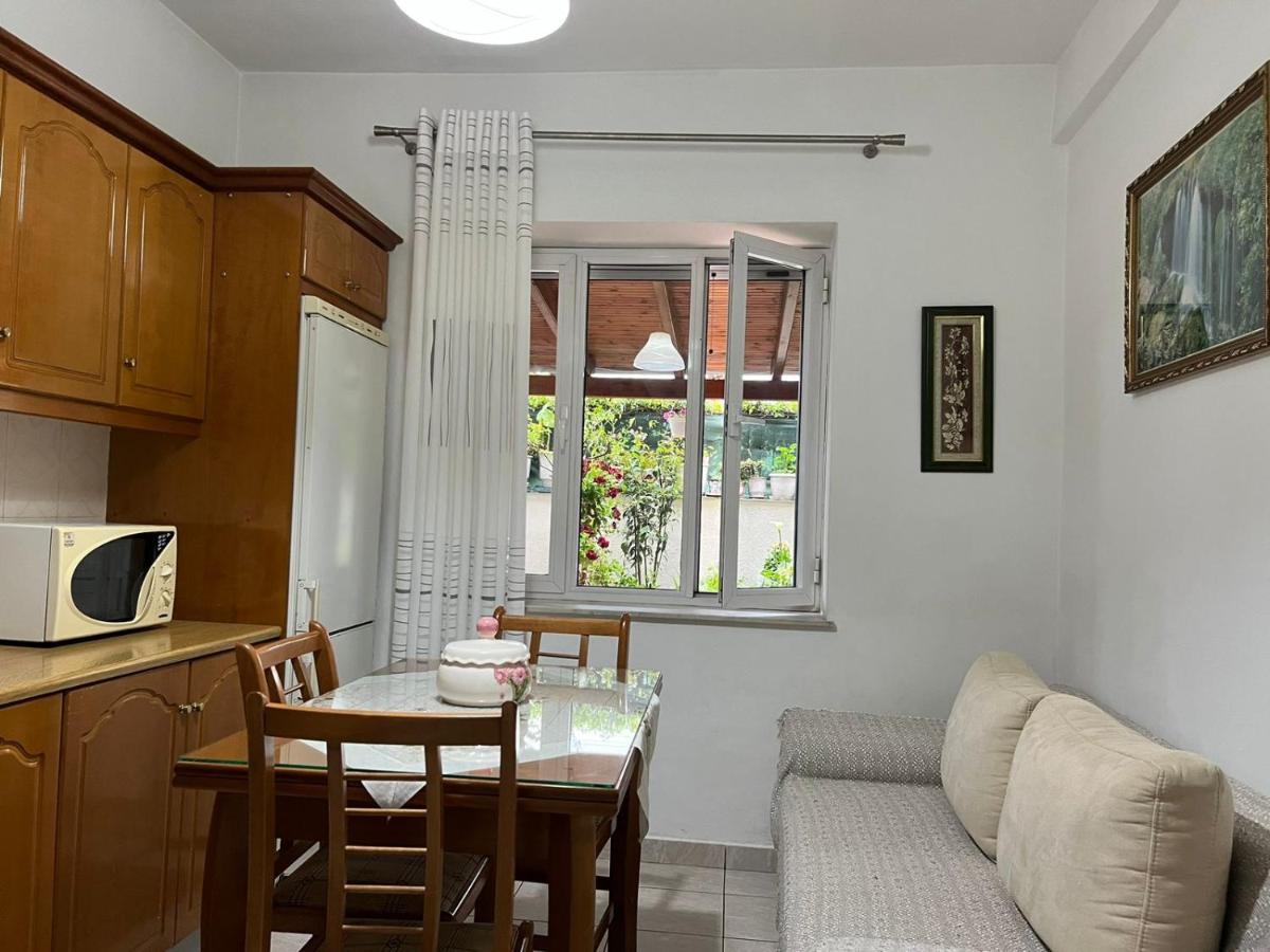 Goni Guest House Саранда Экстерьер фото